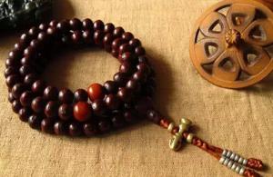 菩提手串戴左手還是右手