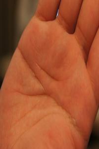 斷掌紋的女人是什么命運